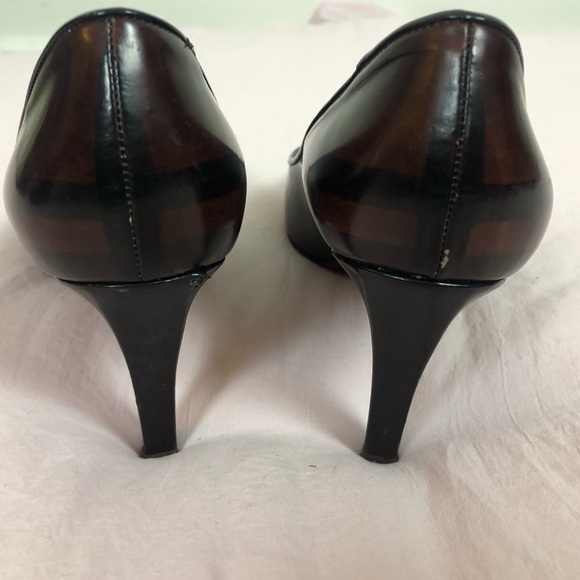 Burberry Gingham Pointed Toe Heels - Picture 4 of 7